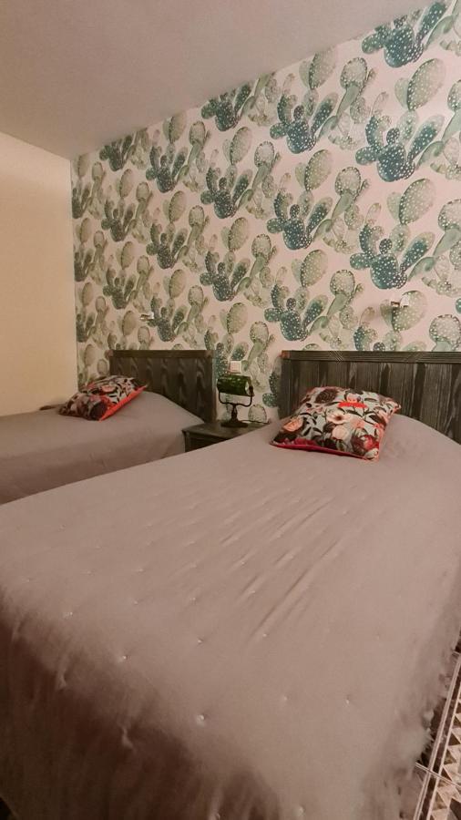 La Casa Color Bed & Breakfast Lamagdelaine Ngoại thất bức ảnh
