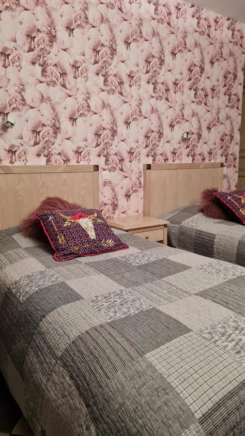La Casa Color Bed & Breakfast Lamagdelaine Ngoại thất bức ảnh