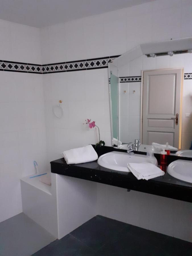 La Casa Color Bed & Breakfast Lamagdelaine Ngoại thất bức ảnh